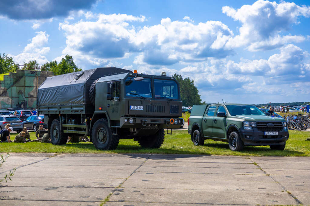Piknik Wojskowy i służb mundurowych na lotnisku w Pile. 10 sierpnia 2025. Fot. Marcin Mazuiarz