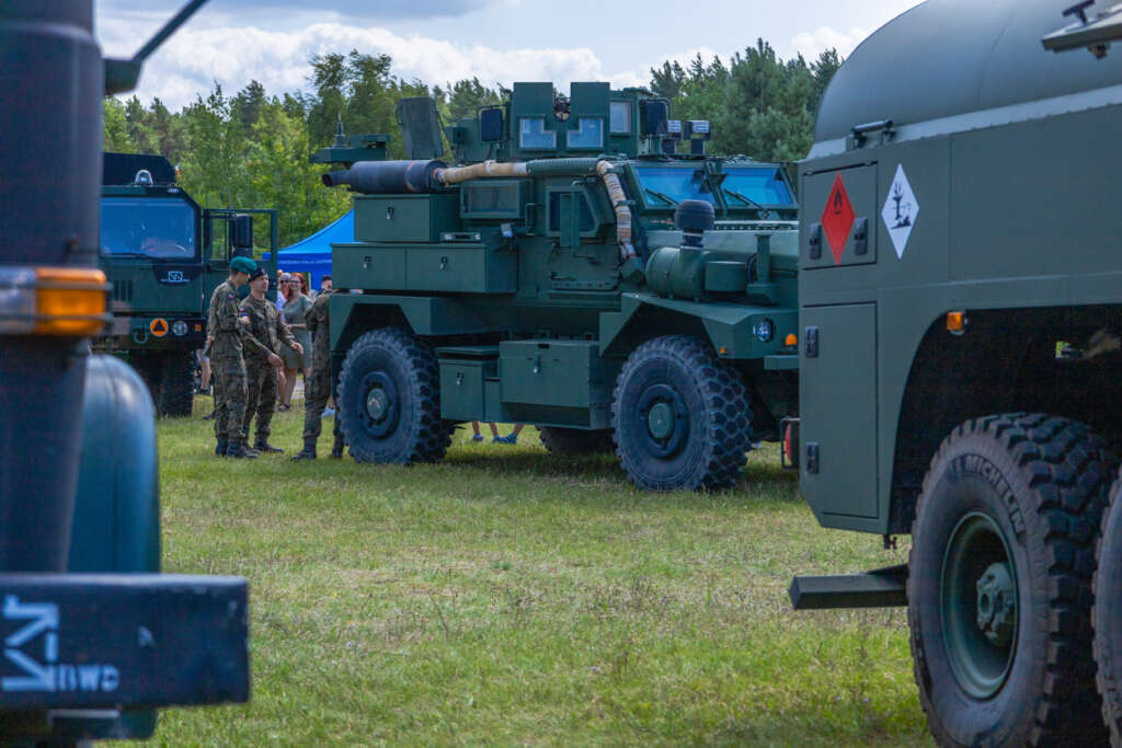 Piknik Wojskowy i służb mundurowych na lotnisku w Pile. 10 sierpnia 2025. Fot. Marcin Mazuiarz