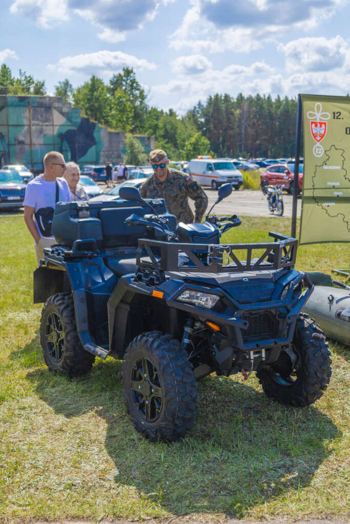 Piknik Wojskowy i służb mundurowych na lotnisku w Pile. 10 sierpnia 2025. Fot. Marcin Mazuiarz