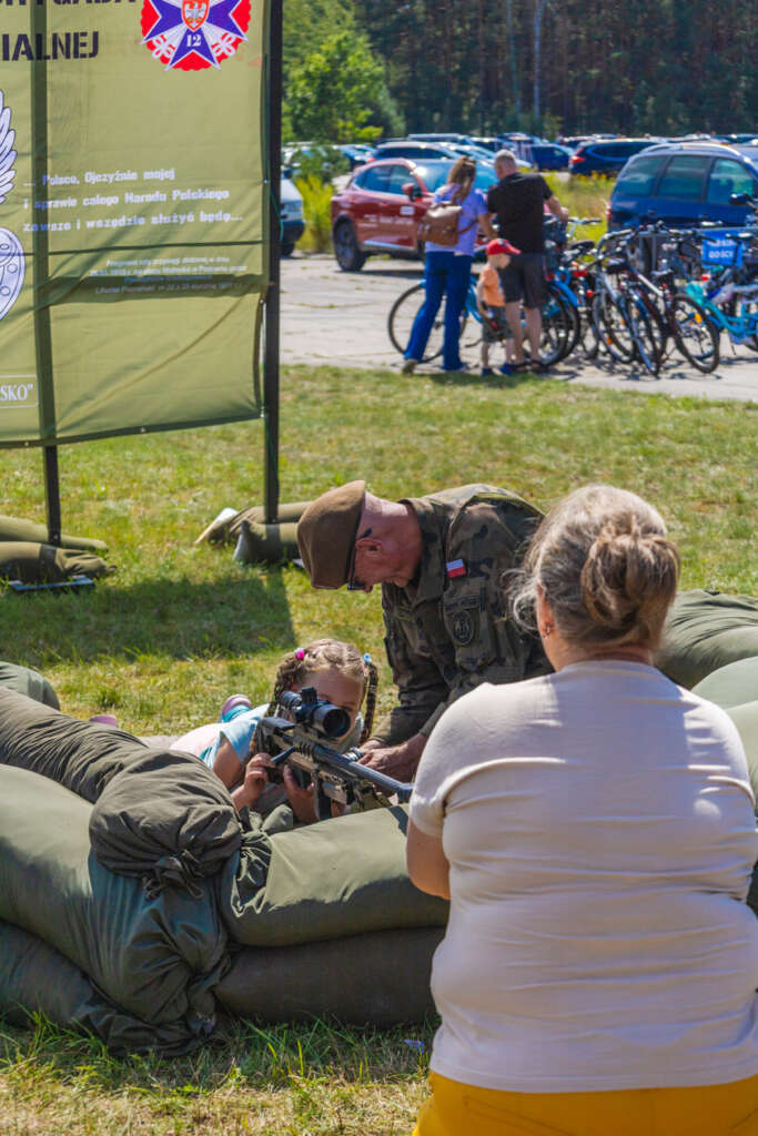 Piknik Wojskowy i służb mundurowych na lotnisku w Pile. 10 sierpnia 2025. Fot. Marcin Mazuiarz